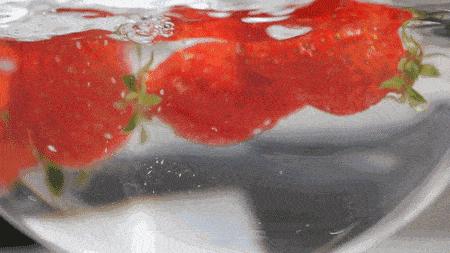 草莓种植技术革新，从传统农业到现代科技的革命性变革