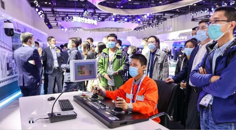 马云关注的宝新能源动态，小巷特色小店揭秘