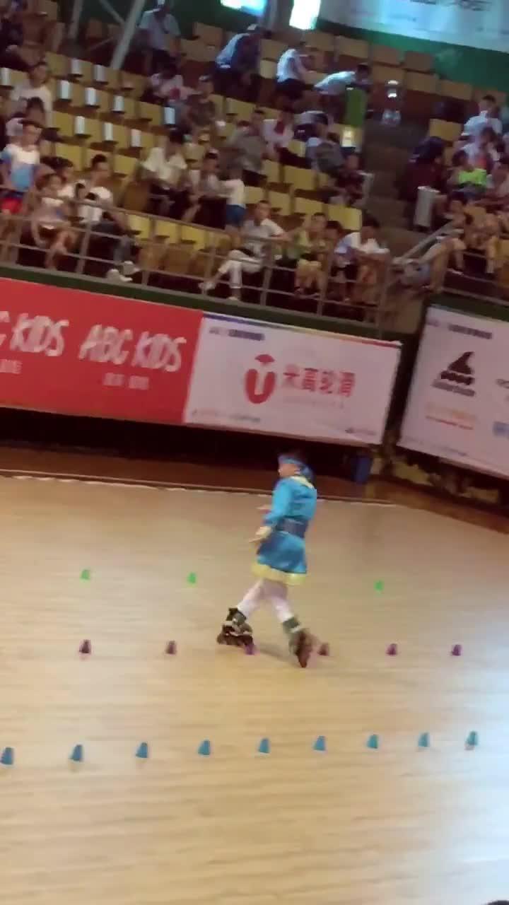 贝贝比赛，与自然美景的探险之旅