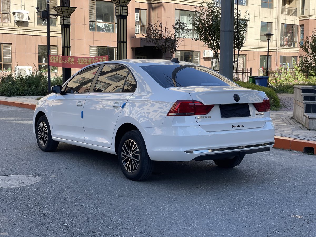 最新款大众桑塔纳，小巷中的隐藏之宝